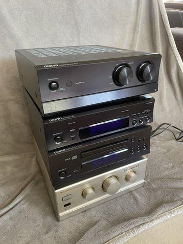 Onkyo - A-933; T-423; C-733; A-922 Hifi-set - Diverse, Nieuw