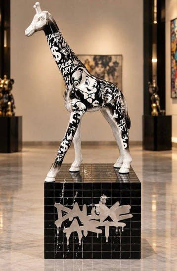 Daluxe Art - 1999 • XXL Richie Rich Giraffe Display – 95 cm