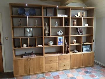 Bijzonder mooie en speelse massief eiken boekenkast | Westra, Huis en Inrichting, Kasten | Boekenkasten, 200 cm of meer, Eikenhout