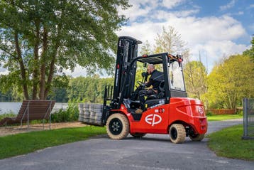 Heftruck | Elektrisch | Li-Ion | Triplex | Sideshift | Vanaf, Heftruck, Elektrisch, 2000 tot 3000 kg, Verzenden