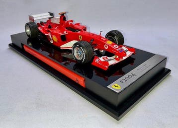 Amalgam 1:18 - Modelauto - Ferrari, F2004, Nieuw
