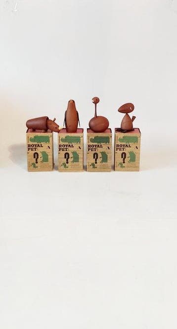 Figuur - Vier vintage houten dieren Royal Pet senshukai