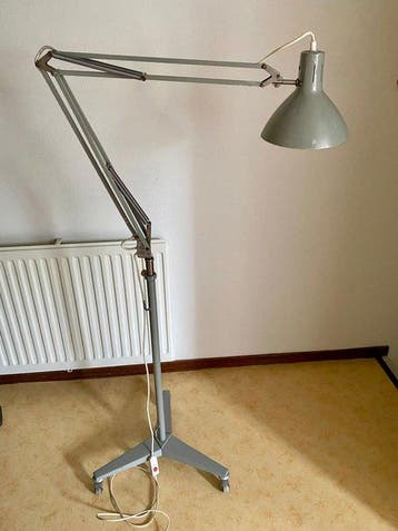 Staande lamp - IJzer - Zware industriële PTTlamp, Antiek en Kunst