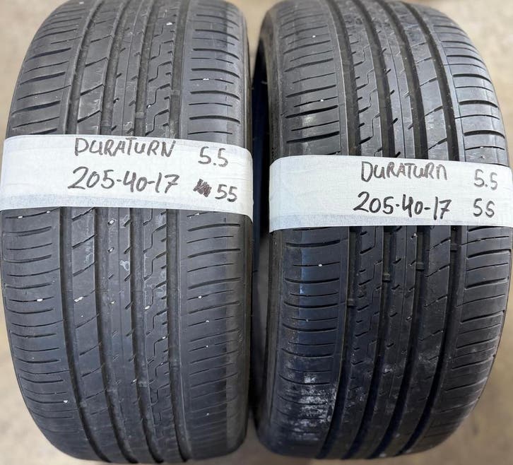2x 205-40-17 Duraturn Zomer 2x 5.5mm €55 Per Band 205 40 17, Auto-onderdelen, Banden en Velgen, 17 inch, Zomerbanden, 205 mm, Personenwagen