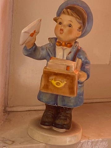 Goebel - M.I. Hummel - Figuur - Eilbote / Postman #119 -