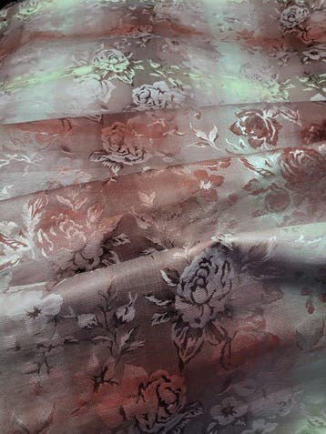 Jacquardstof in romantische stijl - Textiel - 600 cm - 140, Antiek en Kunst