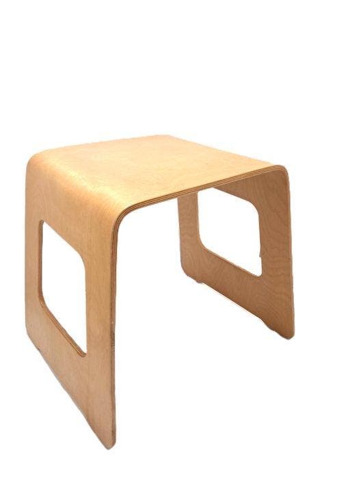 IKEA - Lisa Norinder - Bijzettafel - Hout - Benjamin, Antiek en Kunst, Antiek | Meubels | Stoelen en Banken