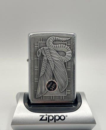 Zippo - Treasures From The Tomb - Cobra With Wings Emblem -, Nieuw