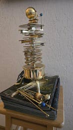 eaglemoss - A. Dekker - Figuur - Planetarium - Messing