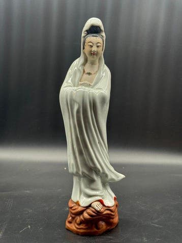 Guanyin-beeld van wit geglazuurd porselein - Republiek China