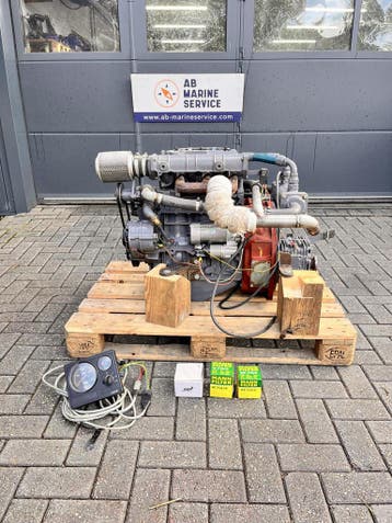 Scheepsmotor Deutz 40pk F3M kielkoeling met keerkoppeling, Watersport en Boten, Ophalen of Verzenden, Nieuw