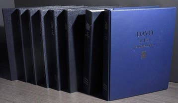Nederland - Flinke doos vol met 100-den postzegelmapjes in 8, Postzegels en Munten, Gestempeld