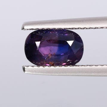 1 pcs Paars, Blauw, Violet Saffier - 2.05 ct - nternational, Sieraden, Tassen en Uiterlijk, Edelstenen, Nieuw