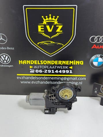 VW Transporter T5 bj.2012 Raammotor portier art.7E0959801, Gebruikt, Volkswagen