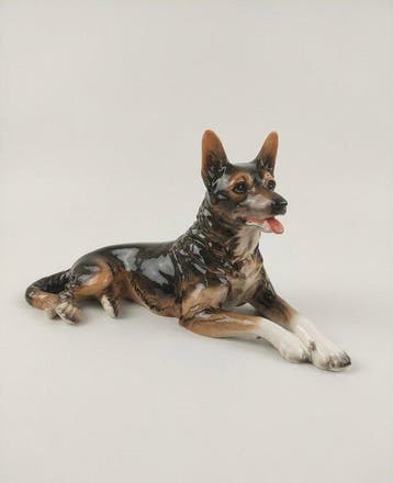 Goebel - Beeldje - Grande figurine Berger Allemand couché