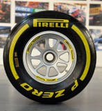 Wiel compleet met band - Pirelli - O.Z - Formule 1 **** NO, Nieuw