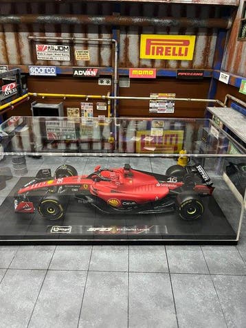 Bburago 1:18 - Modelauto - Ferrari SF23 #16 Formula 1 2023, Nieuw