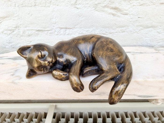 Sleeping kitten - Beeldje - A sleeping kitten - Brons, Antiek en Kunst, Kunst | Designobjecten