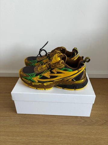 Off White - be right back - Sneakers - Maat: EU 43 - Nieuw, Nieuw