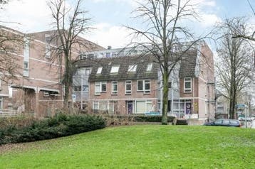 Te Huur 4 Kamer Appartement Roserije In Maastricht, Direct bij eigenaar, Limburg, Maastricht, Appartement