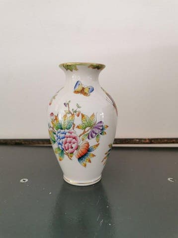 Herend - Vaas - Porselein - Queen Victoria VBO, Antiek en Kunst