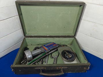 Industriële apparatuur - Japan - vintage military trunk with