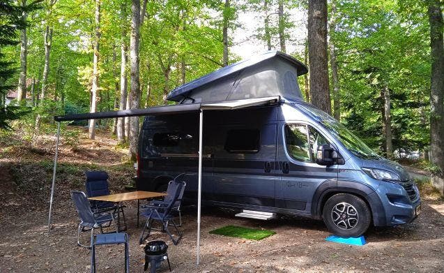 4 pers. Hymer camper huren in Middelburg? Vanaf € 162 p.d. -, Caravans en Kamperen, Verhuur