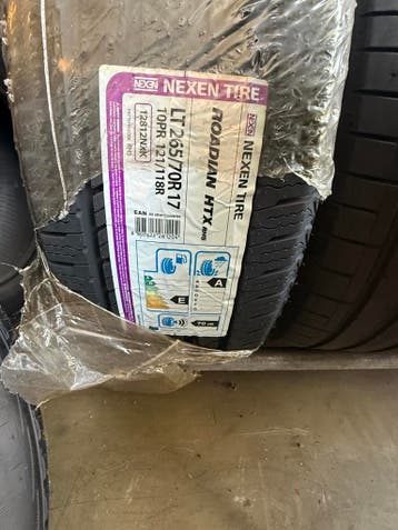 2x NEXEN 265/70/17 ROADIAN  121/118  (Nieuw) incl. montage, 265 mm, Nieuw, 17 inch, Band(en)