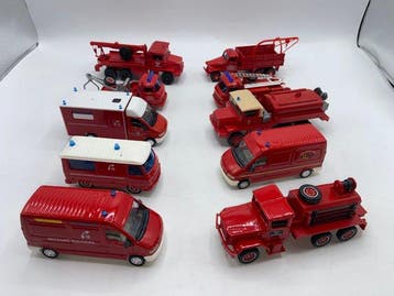 Solido 1:50 - Model vrachtwagen (10) - Brandweerlieden –, Nieuw