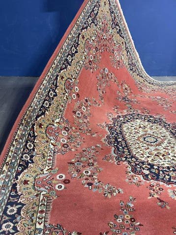 Vloerkleed - 319 cm - 209 cm, Nieuw