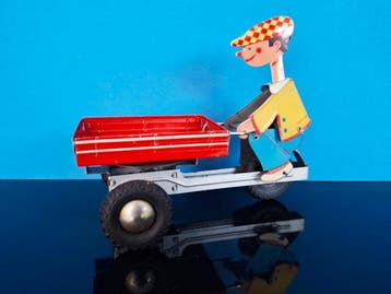 Distler - Blikken speelgoed - Boy on Cargo Bike - 1940-1950