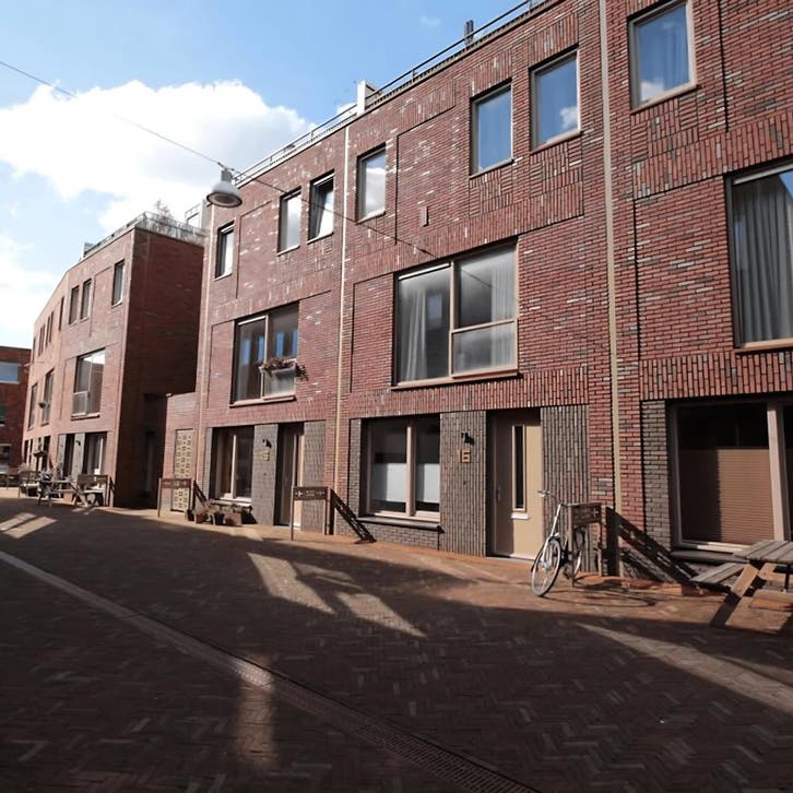 Huis in Groningen gevonden voor €2250,- pm, Huizen en Kamers, Kamers te huur, 50 m² of meer, Groningen