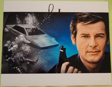 James Bond 007: The Spy Who Loved Me - Sir Roger Moore –, Nieuw