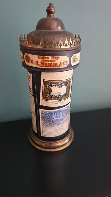 Menier look a like 1950s Music Bottle - Blikken speelgoed -