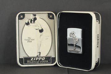 Zippo - 1935 Varga Girl Commemorative - Aansteker - metaal, Nieuw