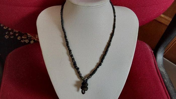 Oud-Romeins, Keizerrijk Glas Romeinse glazen kralen ketting,, Sieraden, Tassen en Uiterlijk, Antieke sieraden
