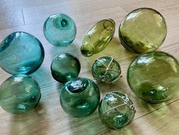 Maritieme objecten (10) - Handgeblazen glas, gemarkeerd en