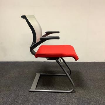 Ahrend 240 Vergaderstoel met kunststof rug, antraciet - rood, Ophalen of Verzenden, Gebruikt, Stof, Eén