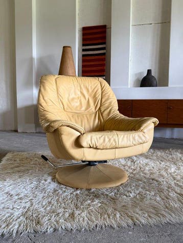 Fauteuil - „Tulp“ - Leder - draaistoel
