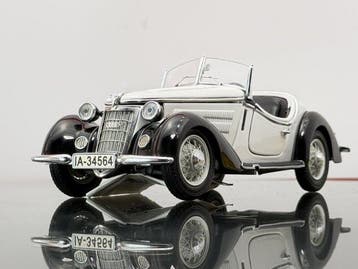 CMC 1:18 - Model raceauto - 1936 Wanderer W 25 K Auto Union, Nieuw