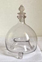 Fles - antieke wespenvanger in mondgeblazen glas