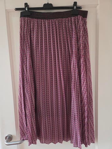 fijne zwierige plisse rok van Geischa maat 42 / XL, Kleding | Dames, Rokken, Geischa, Maat 42/44 (L), Ophalen of Verzenden, Zo goed als nieuw
