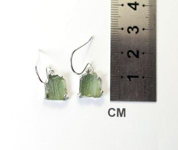2 Moldaviet-oorbellen / ruw / nieuw 925 sterlingzilver -