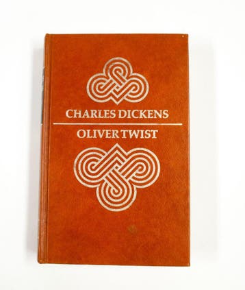 Oliver Twist / Amstelpaperbacks - Dickens 9789020439960, Boeken, Verzenden, Gelezen, Dickens