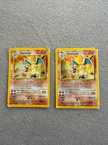 Pokémon - 2 Card - Charizard Foil - Various sets, Hobby en Vrije tijd, Nieuw