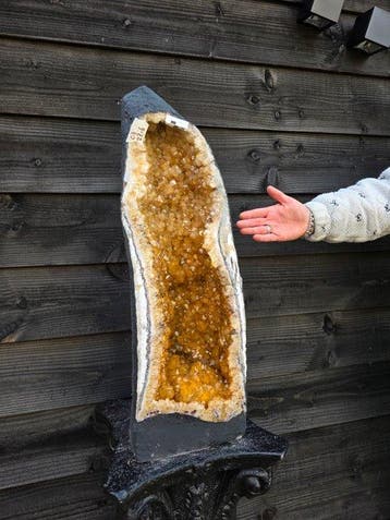 XXL citriengeode citrien - Hoogte: 65 cm - Breedte: 21 cm-, Verzamelen, Mineralen en Fossielen
