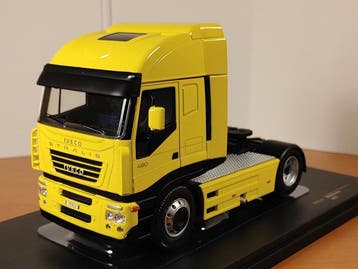 IXO 1:43 - Model vrachtwagen - IVECO Stralis 480 (2012), Nieuw