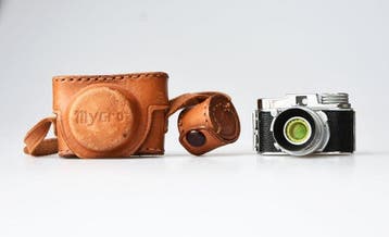 Mycro IIIA met green filter, lenshood, leren tasje en film, Nieuw