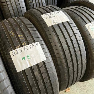 2 x Toyo Proxes 225-55-19 Zomerbanden 6mm, Auto-onderdelen, Banden en Velgen, 19 inch, Gebruikt, Ophalen of Verzenden, Band(en)