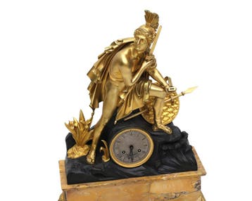 Een ormolu/ vuurverguld bronzen Charles X schouwpendule, Antiek en Kunst